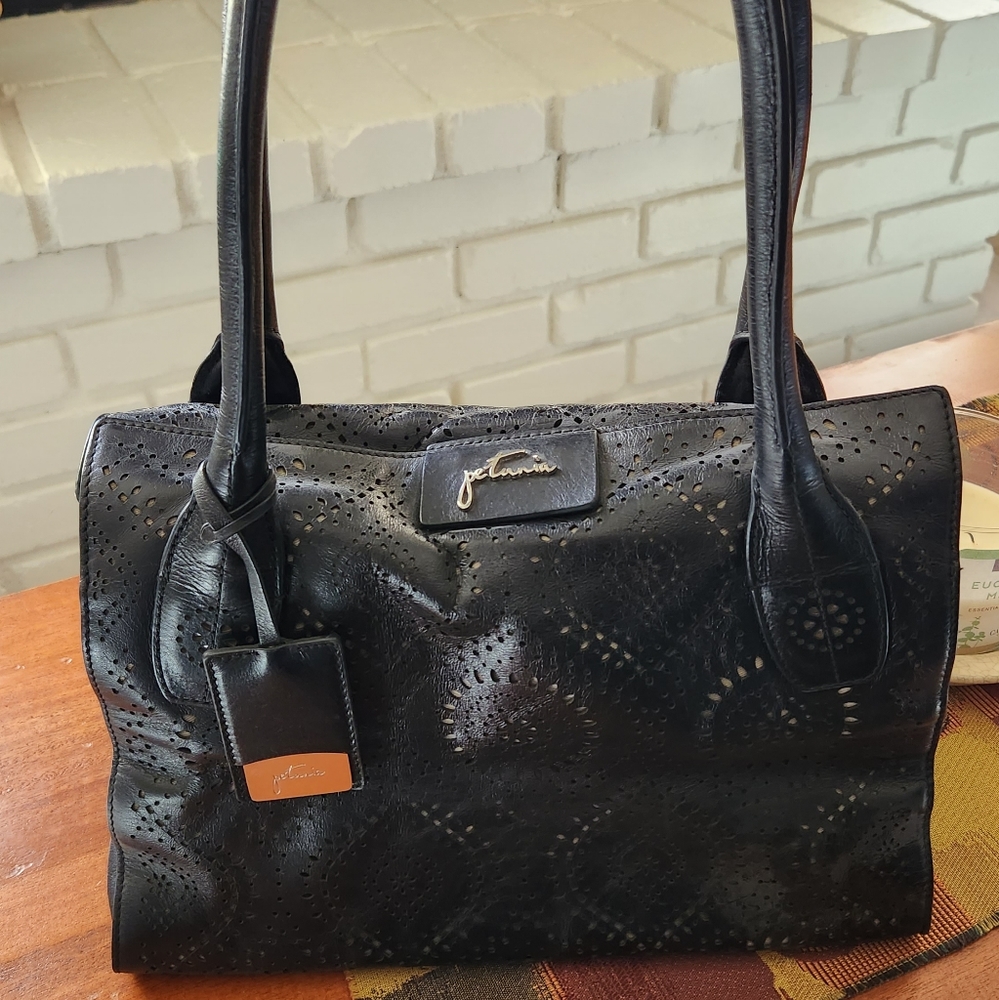 Gorgeous Petunia Black leather handbag!